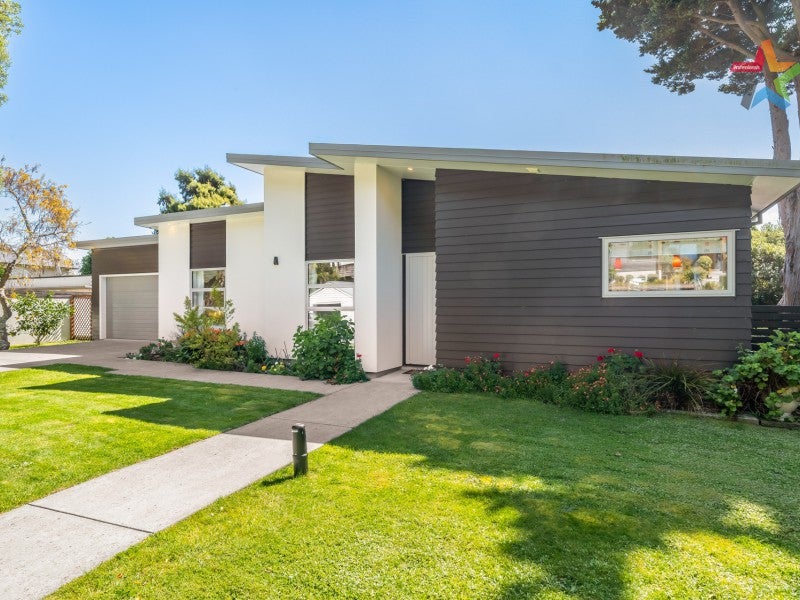 5A Tawa Street, Eastbourne, Lower Hutt - Carousel 1