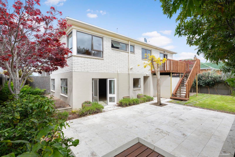 2/37 Fir Street, Waterview, Auckland - Carousel 1