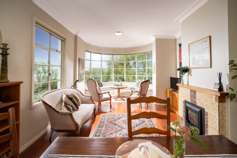 42 Tinakori Road, Thorndon, Wellington - Carousel 1