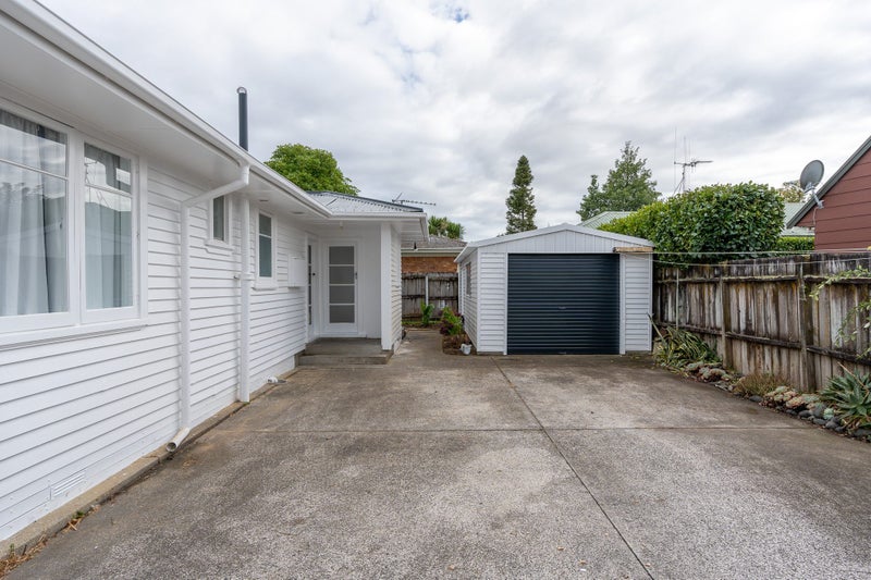 8 Fenwick Crescent, Hillcrest, Hamilton - Carousel 16