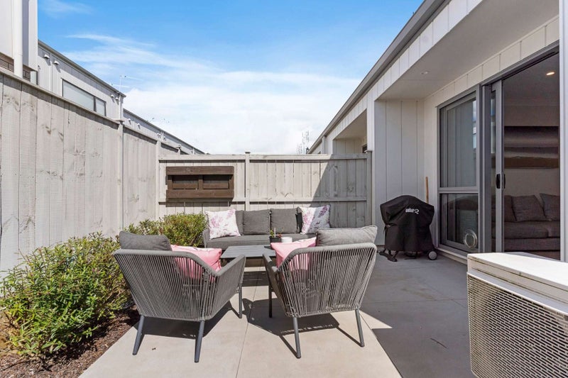 20 Orona Place, Takanini, Auckland - Carousel 12