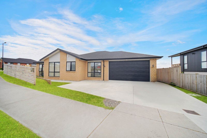 16 Nola Avenue, Waiuku - Carousel 1