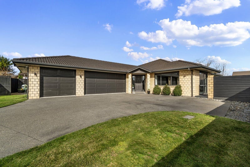 13 Ebony Court, Rototuna North, Hamilton - Carousel 1