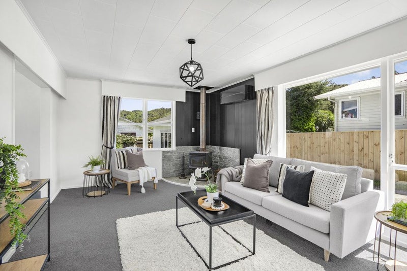 15 Kumeroa Grove, Wainuiomata, Lower Hutt - Carousel 2