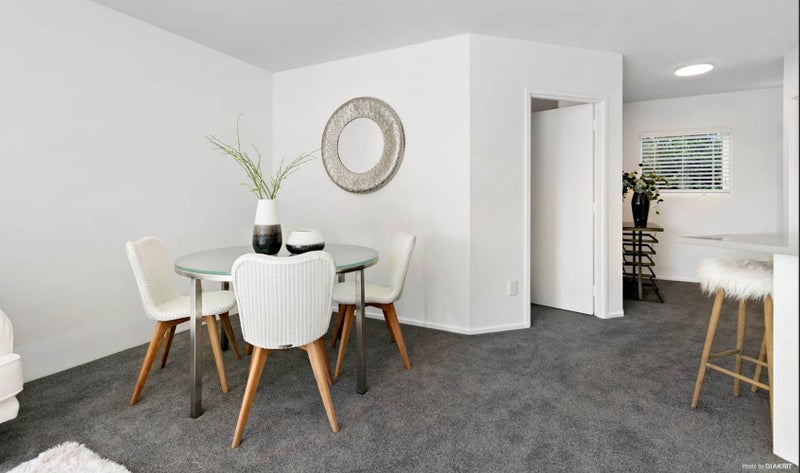 2/67 Sarsfield Street, Herne Bay, Auckland - Carousel 2