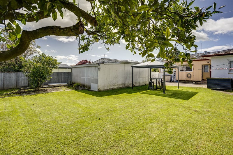 227 Mayfair Avenue, Mayfair, Hastings - Carousel 2