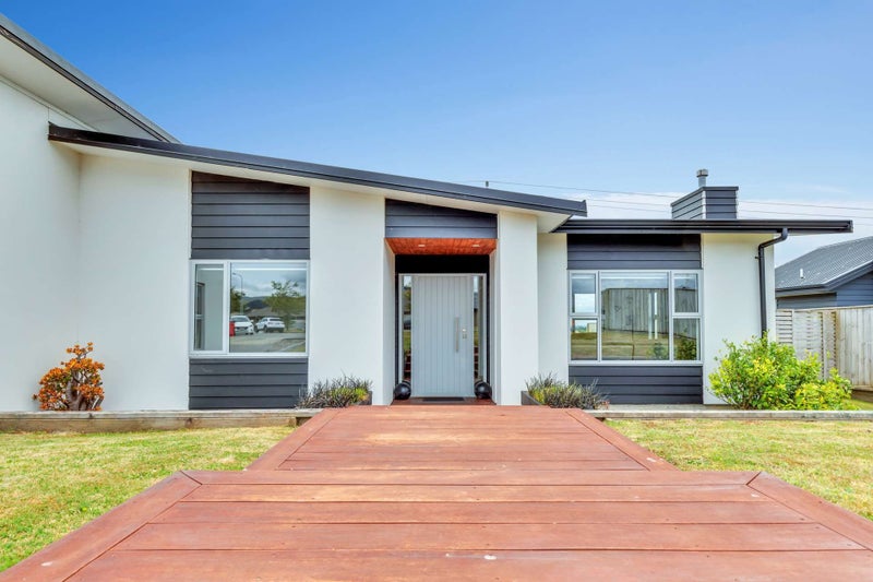 27 Silicon Way, Fitzherbert, Palmerston North - Carousel 2