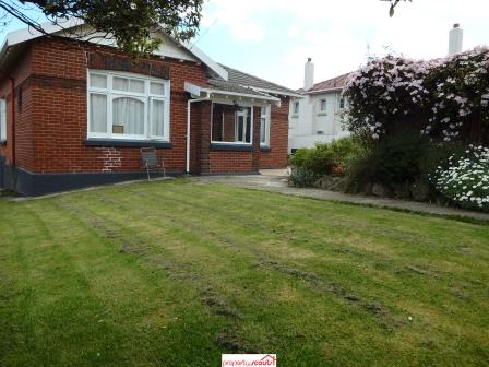 7 Chapel Street, Kaikorai, Dunedin - Carousel 1