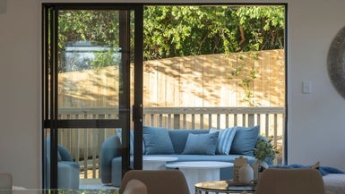 6/9 Rengarenga Rise, Fairview Heights, Auckland - Carousel 1