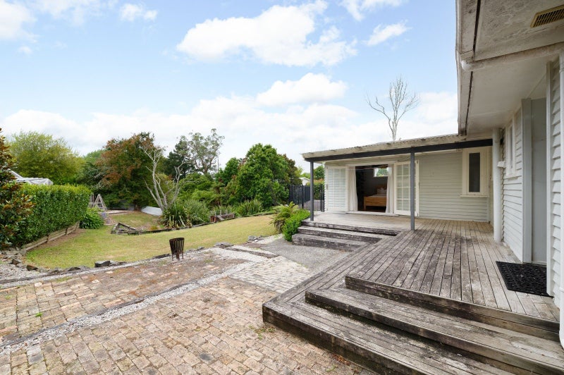 10 Cleveland Street, Bader, Hamilton - Carousel 2