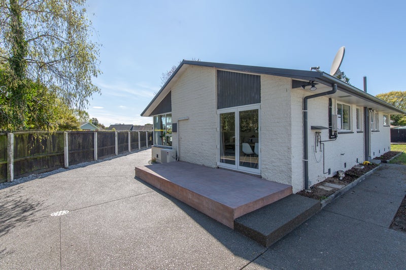 16 Saunders Place, Redwood, Christchurch - Carousel 16
