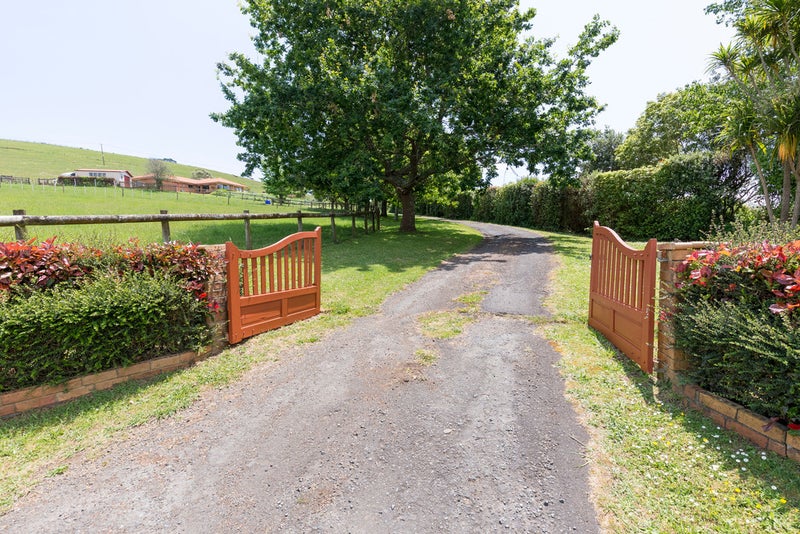 698 Highway 22, Tuakau - Carousel 1