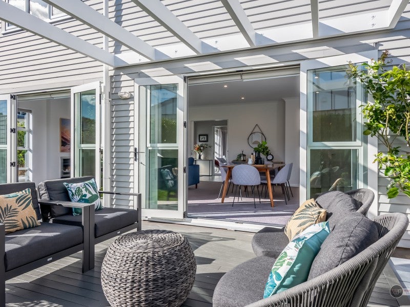 16A Graham Street, Petone, Lower Hutt - Carousel 20