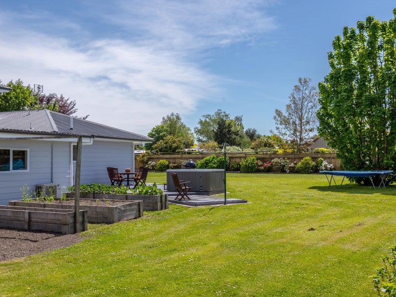 83 Reading Street, Greytown - Carousel 26