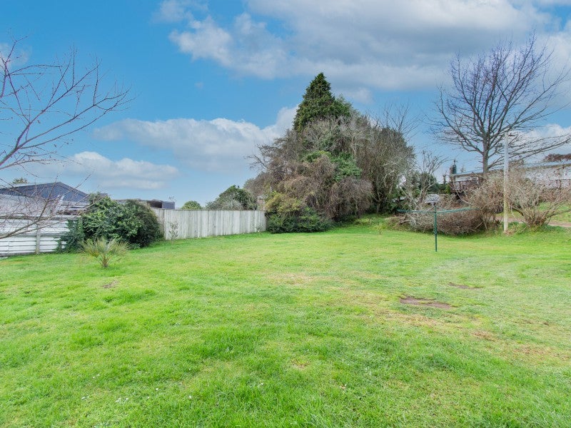 24 Hunt Crescent, Hillcrest, Rotorua - Carousel 2