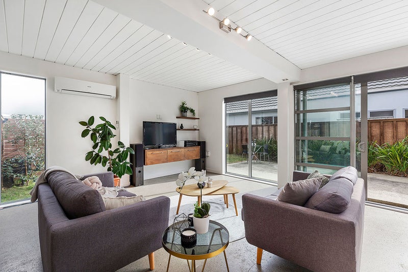 73A Ira Street, Miramar, Wellington - Carousel 2