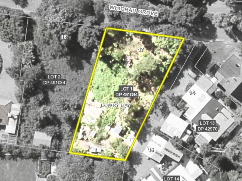 17 Whiorau Grove, Lowry Bay, Lower Hutt - Carousel 6