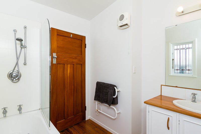 7 Ropata Crescent, Boulcott, Lower Hutt - Carousel 18