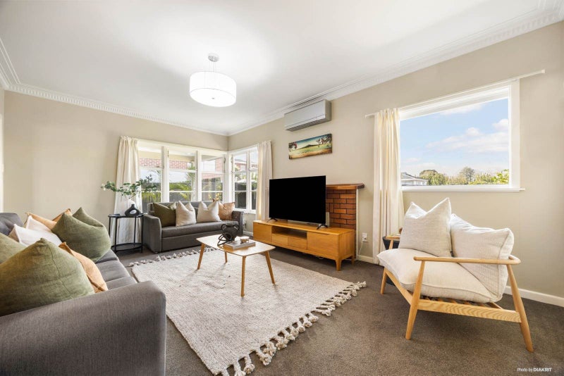 80A QUEENSTOWN ROAD, Onehunga, Auckland - Carousel 2