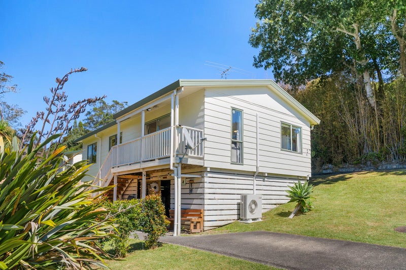 85C Fairclough Road, Beach Haven, Auckland - Carousel 1
