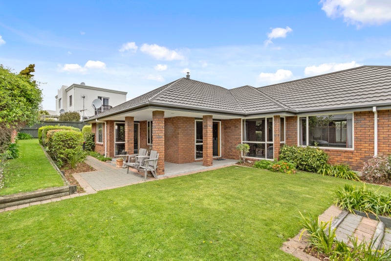 93 Penruddock Rise, Westmorland, Christchurch - Carousel 1