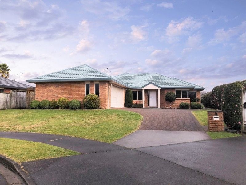 5 Greenwich Place, Rototuna, Hamilton - Carousel 1