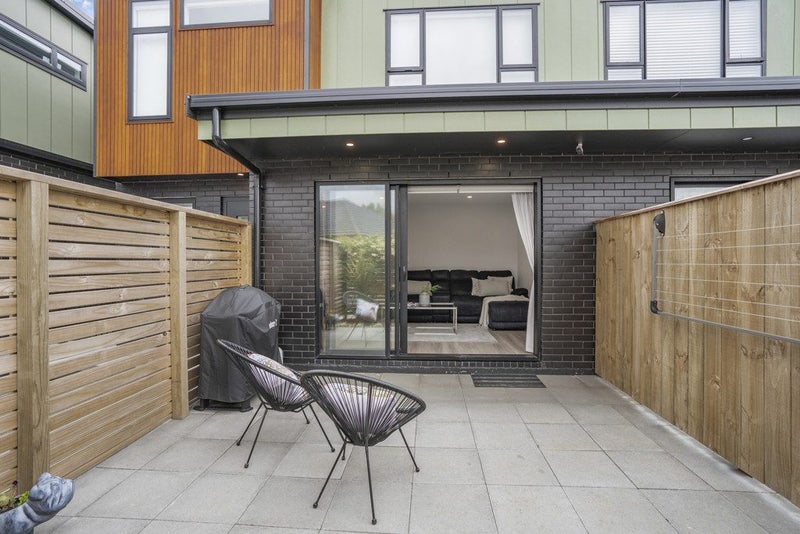 5/7 Johnston Grove, Taita, Lower Hutt - Carousel 19