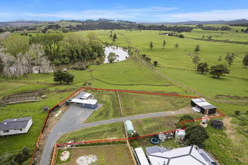 3086 State Highway 14, Tangiteroria - Carousel 10
