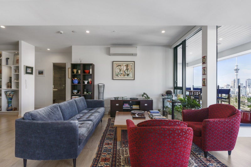 1203/8 Hereford Street, Freemans Bay, Auckland - Carousel 2