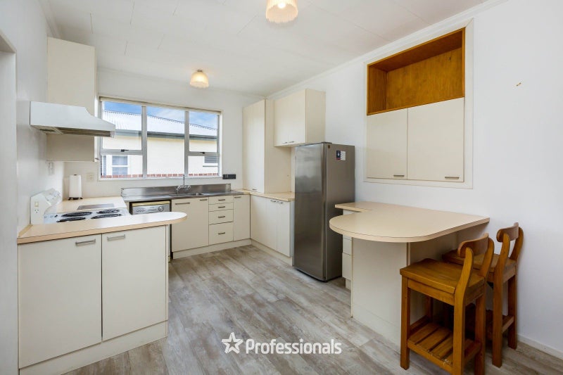 22 Beth Street, Trentham, Upper Hutt - Carousel 2