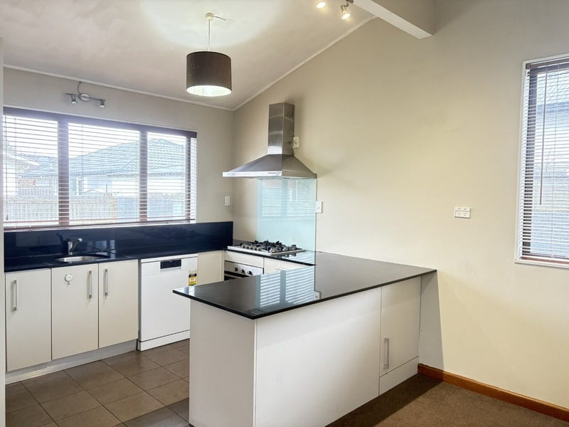 11 Hay Street, Bromley, Christchurch - Carousel 2