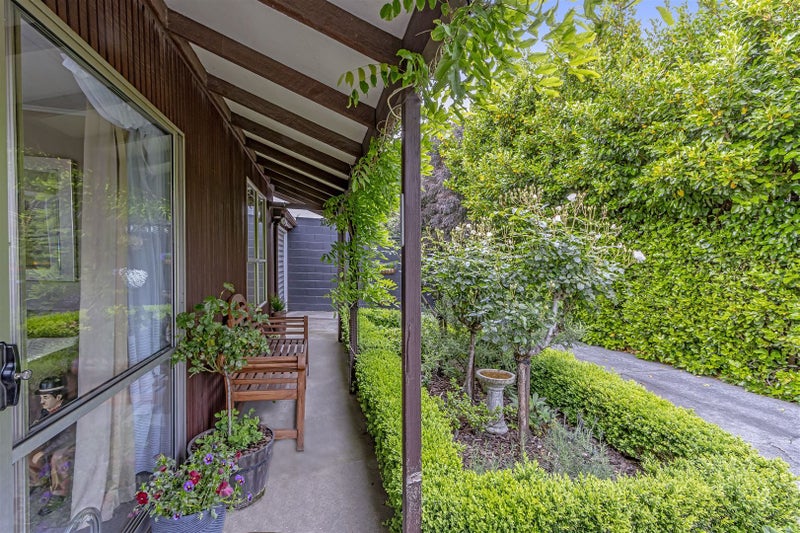 8 Woodstock Place, Russley, Christchurch - Carousel 2