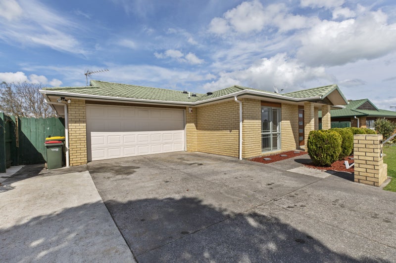 30 Etherton Drive, Weymouth, Auckland - Carousel 2