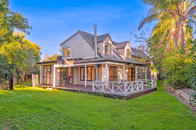 83 Carnoustie Drive, Wattle Downs, Auckland - Carousel 2