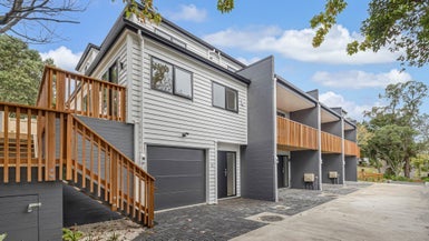 20 Ransom Smyth Drive, Goodwood Heights, Auckland - Carousel 1