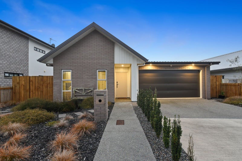 3 Mana Drive, Baverstock, Hamilton - Carousel 1