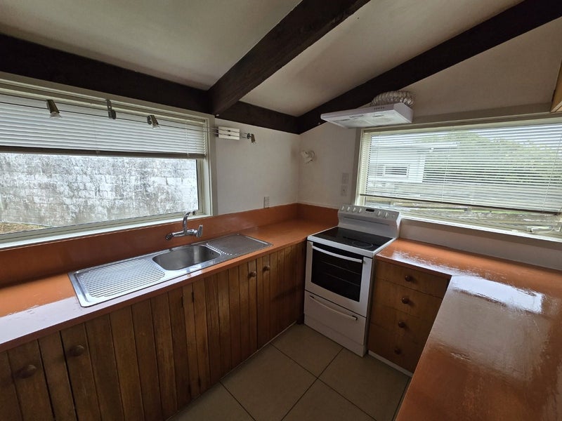 3 Glamorgan Street, Northland, Wellington - Carousel 2