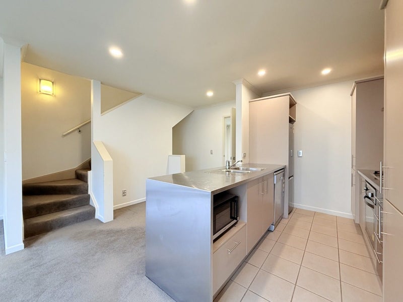 68/305 Evans Bay Parade, Hataitai, Wellington - Carousel 2