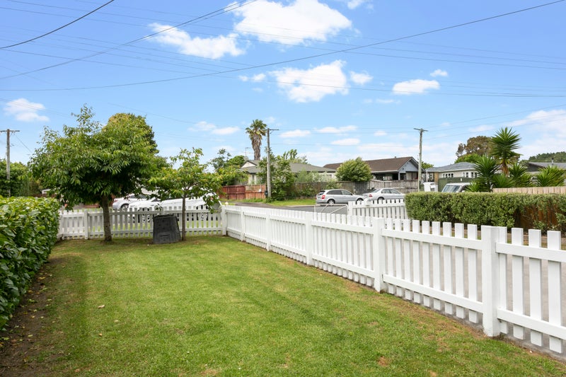 324 Royal Road, Massey, Auckland - Carousel 2