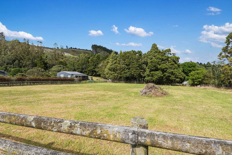 466 Crane Road, Kamo - Carousel 38