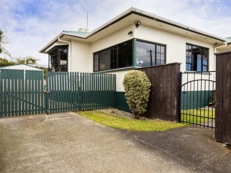 7 Wicksteed Street, Vogeltown, New Plymouth - Carousel 1