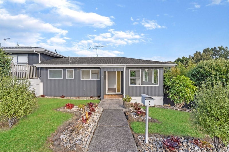 1/6 Ellice Road, Totara Vale, Auckland - Carousel 1