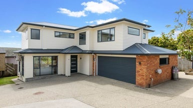 165A Carlisle Road, Northcross, Auckland - Carousel 1