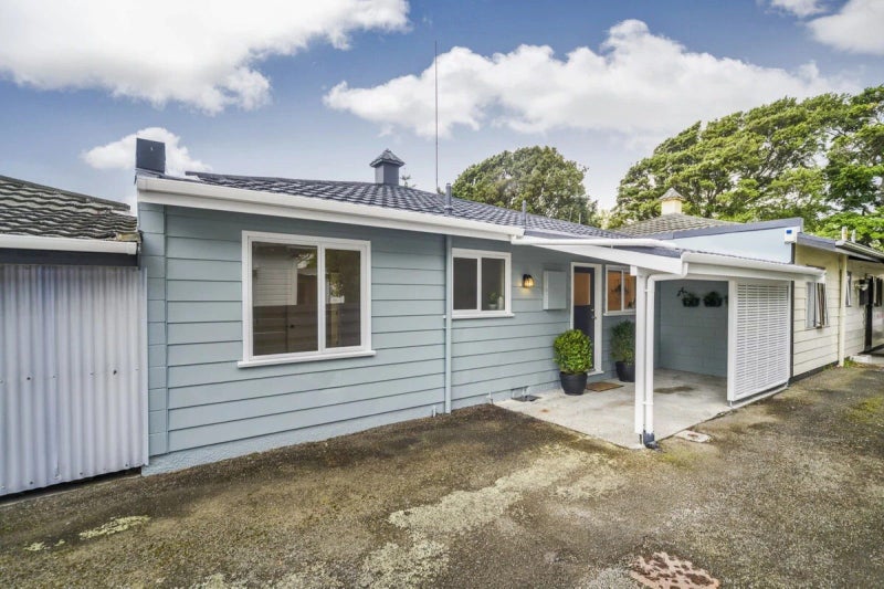 13B Colombo Street, Hokowhitu, Palmerston North - Carousel 1