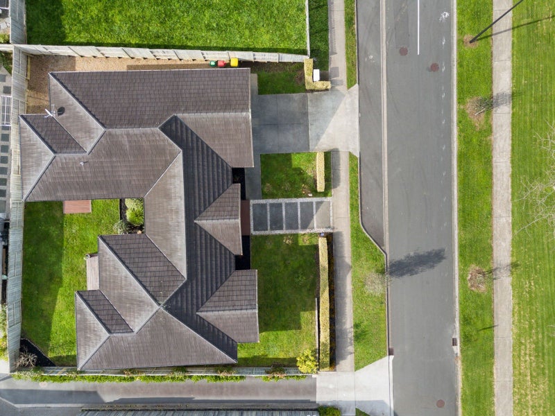 4 Jennian Avenue, Rototuna North, Hamilton - Carousel 2