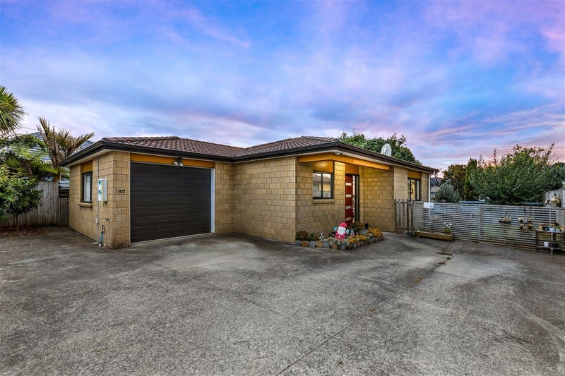 18A Airdrie Road, Ranui, Auckland - Carousel 1