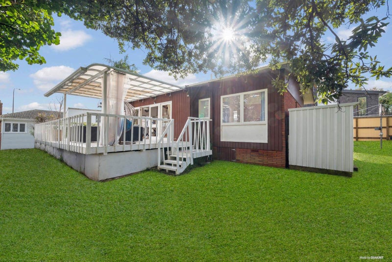 36A Esmonde Road, Takapuna, Auckland - Carousel 1