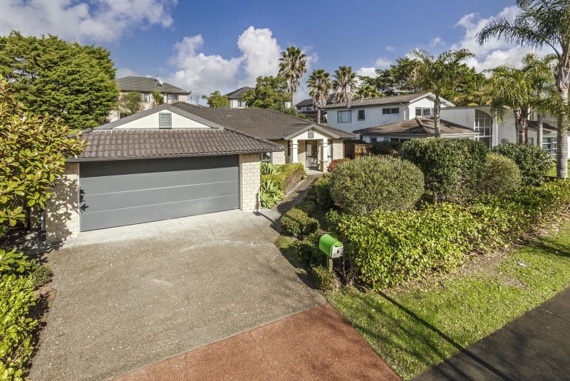 6 English Oak Drive, Schnapper Rock, Auckland - Carousel 1