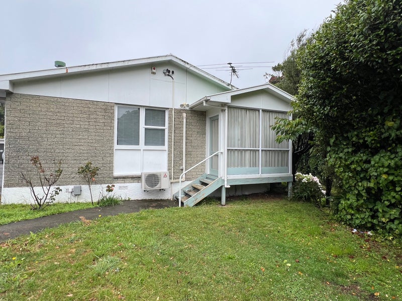 1/23 Wai-Iti Crescent, Woburn, Lower Hutt - Carousel 1