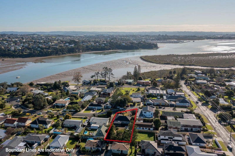 4 Murray Road, Te Atatu Peninsula, Auckland - Carousel 2